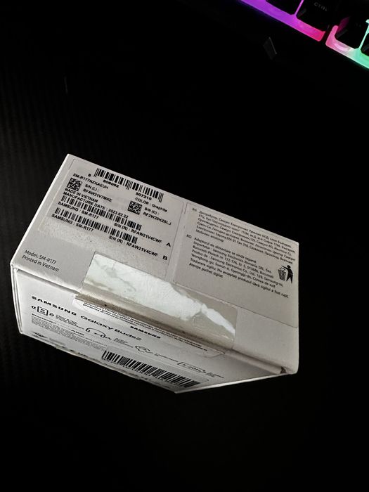 Samsung buds 2 + калъфче