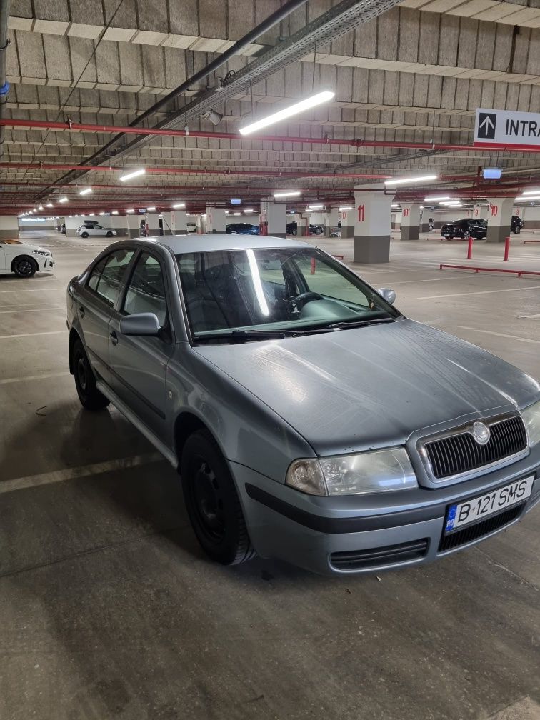 Skoda Octavia tour automata 1.9 alh Oferta pentru începători! 
Motor A