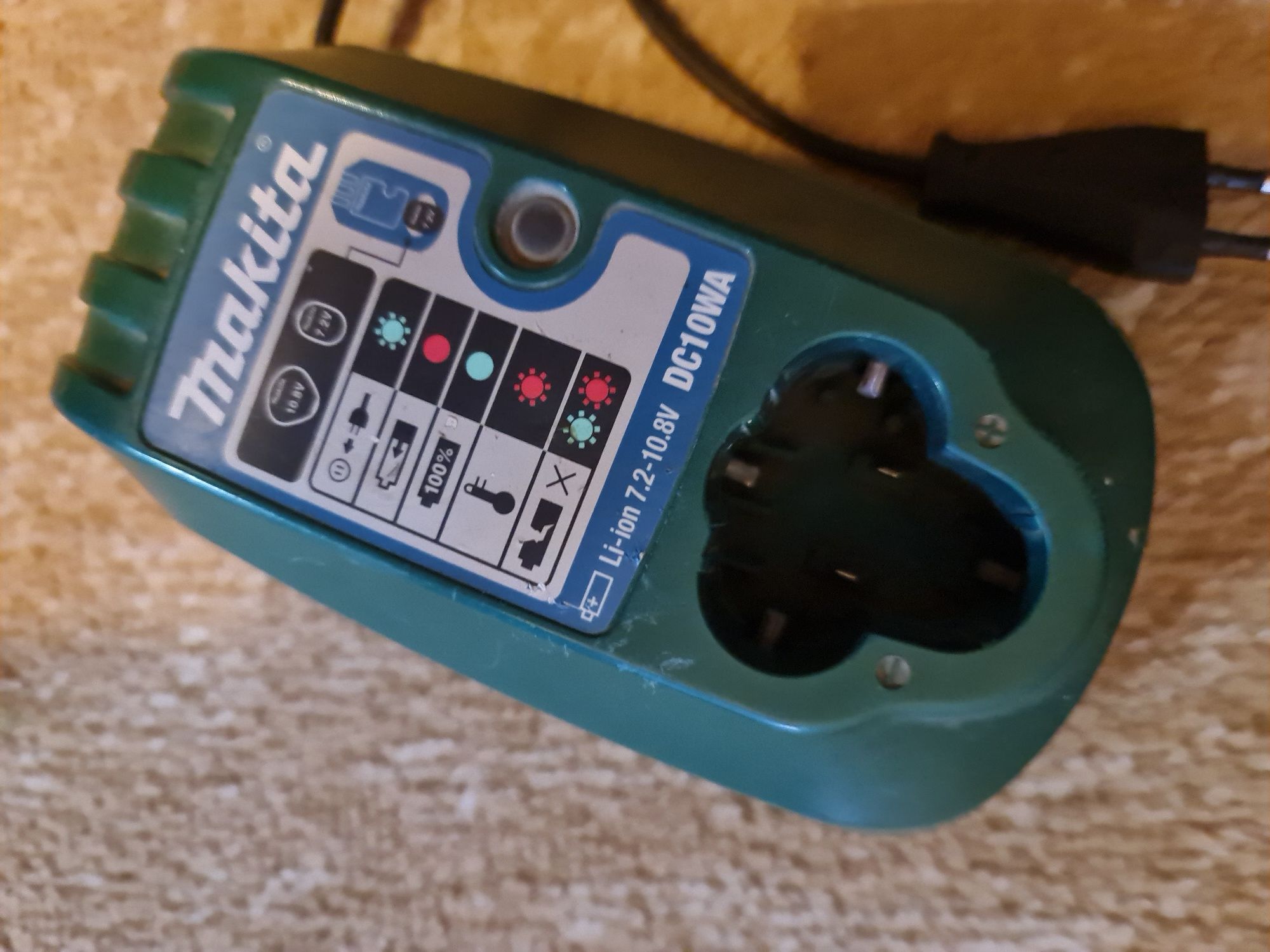 Încarcator pt piese dc18rat makita 14-18v - dc10wa , dcb115 dewalt 18v