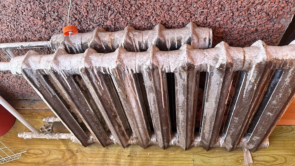 На продажу радиаторы отопления различные батареи узкие широкие