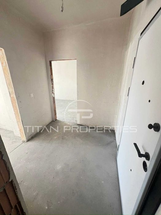 Продава се Двустаен апартамент в Пловдив, Беломорски - 65 кв.м за 1557 €/кв.м - Снимка #1