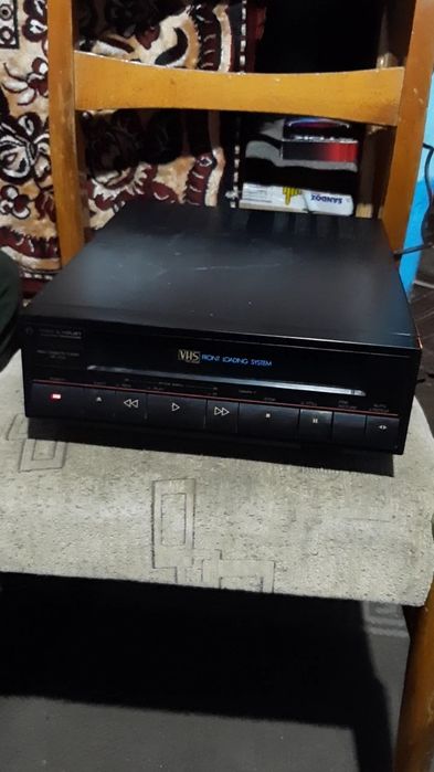 Vând videorecorder în stare bună