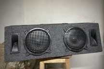 Subwoofer auto compact cu 2 difuzoare