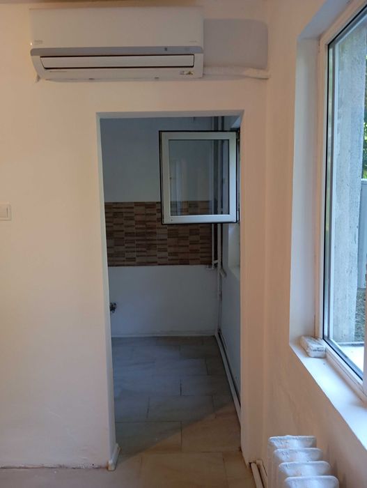 Vând apartament 2 camere calea Sagului la parter