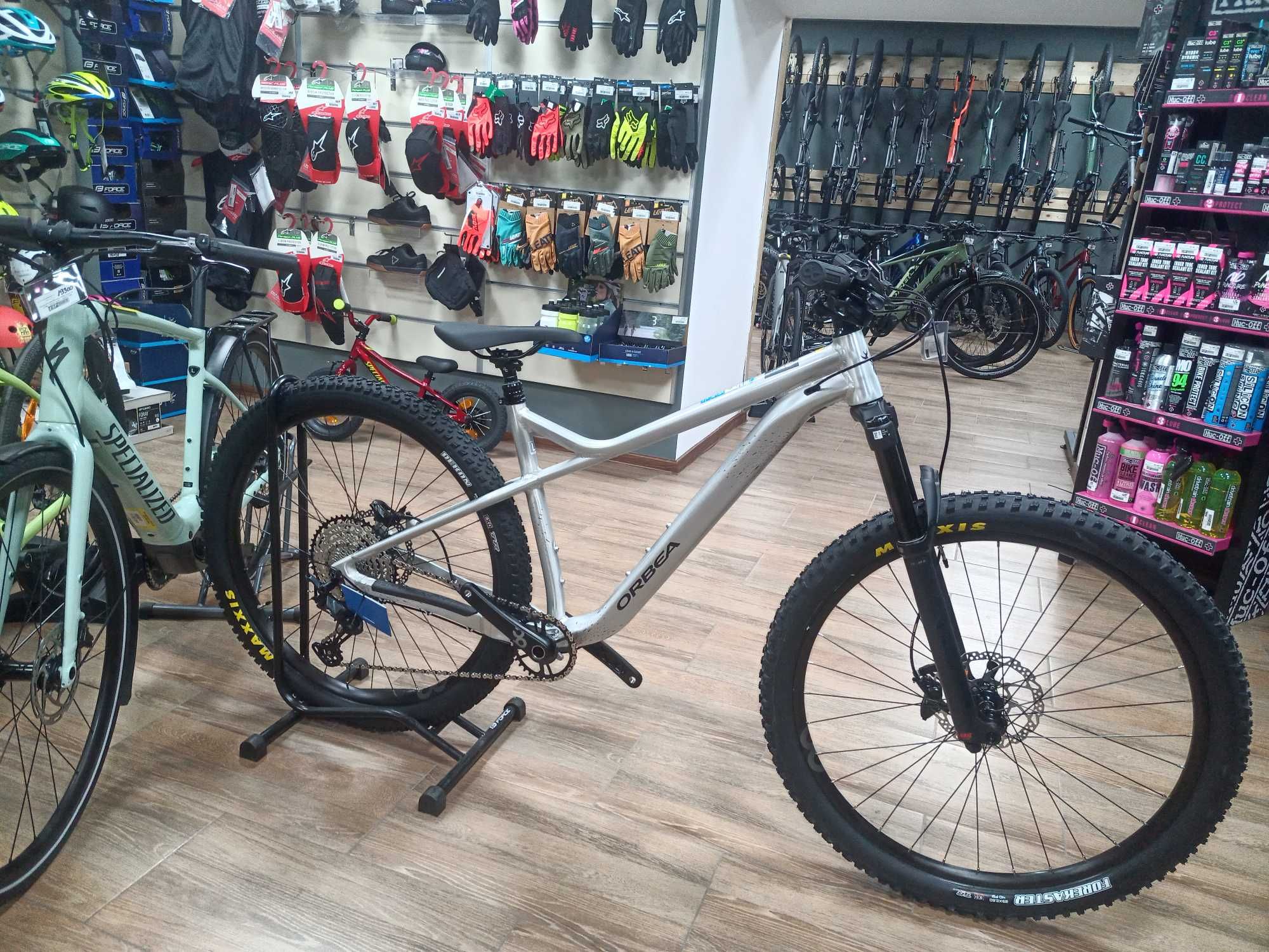 Orbea Laufey H10 marime L disponibila in stoc EST BIKE Funky Sports