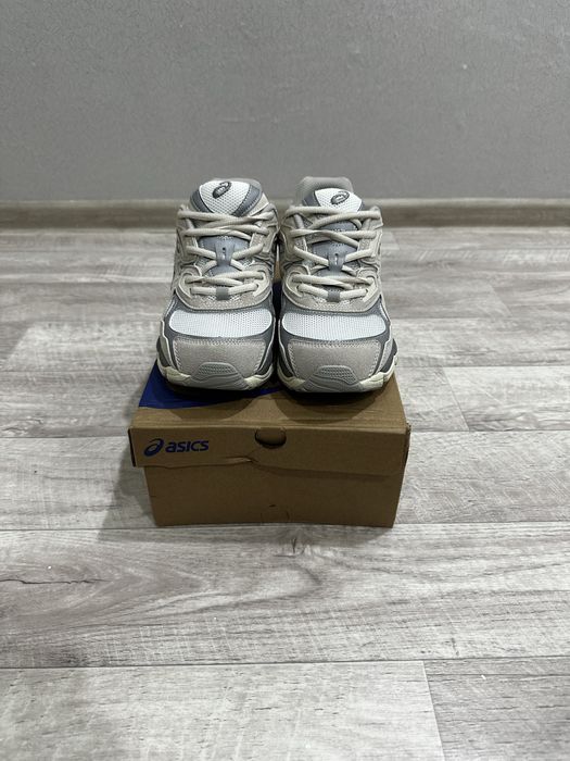 продам кроссовки asics