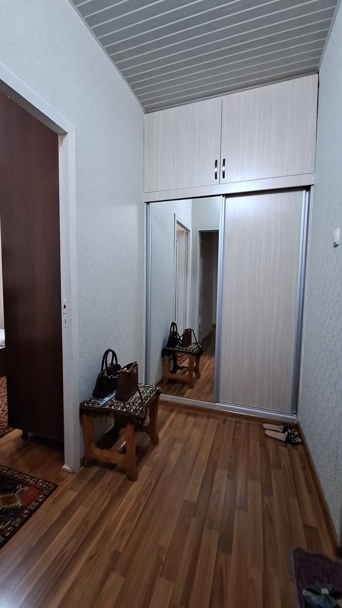 Продаётся на Карасу-1 2ком
