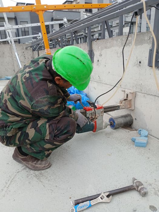 Devor beton teshish
