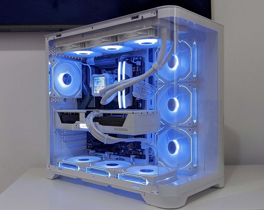 PC Ryzen 9800X3D RX 9070XT 32GB DDR5 2TB NVMe Gen5