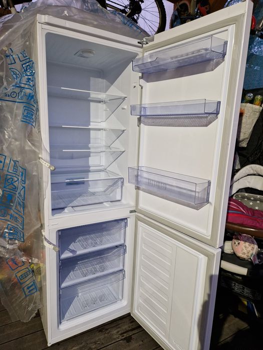 Combina frigorifica/Frigider Beko