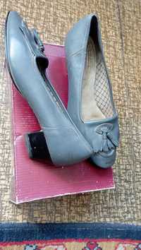 Продам женские туфли, размер 7 (36-37) , б/у,  Югославия,Италия