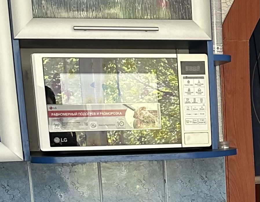 Продам микроволновку LG