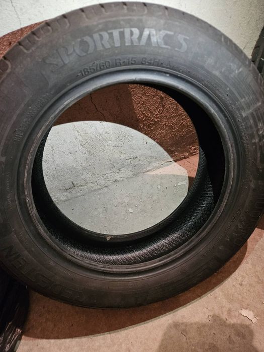 Летни гуми за кола 185/60 15 Vredestein sportracs