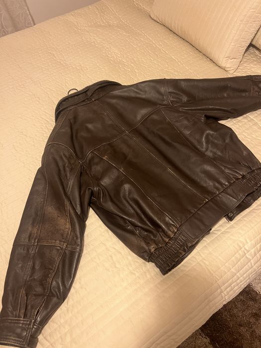 Geaca din piele , guler imblanit