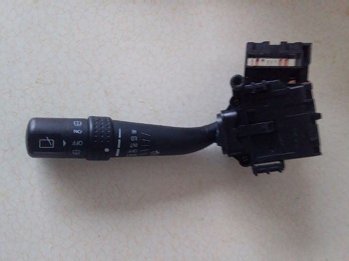 Переключатель подрулевой правый LIFAN X60  бу в отл.состоянии