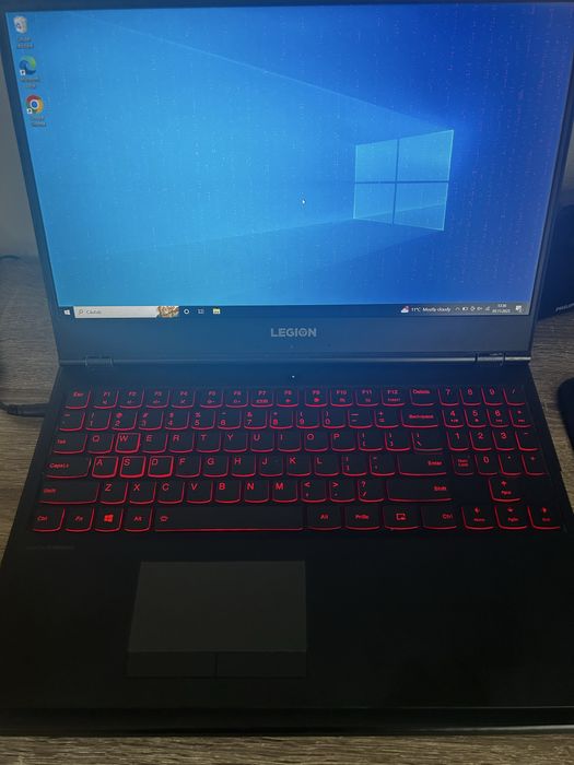 Laptop gaming Lenovo Legion y7000 defect