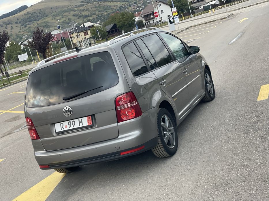 VW Touran .An fab 2010 , 1.9 TDI , TOP !!!