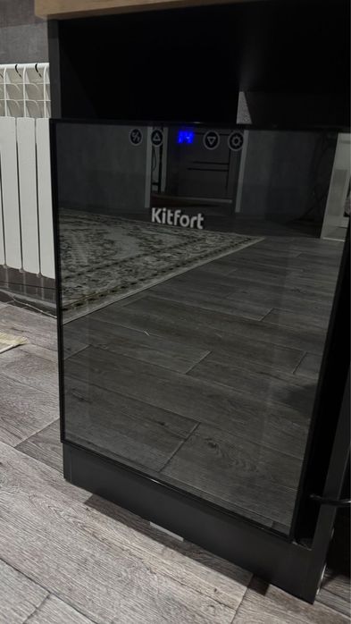 Винный холодильник