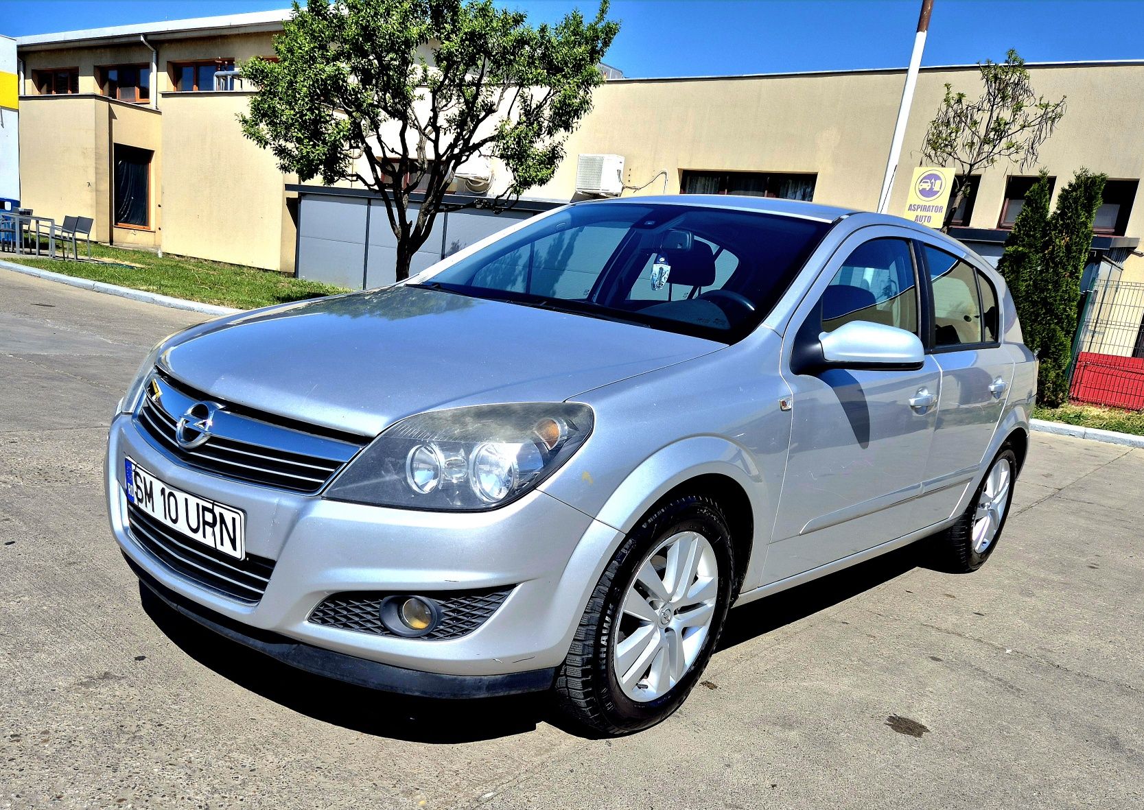 Vând Opel Astra H