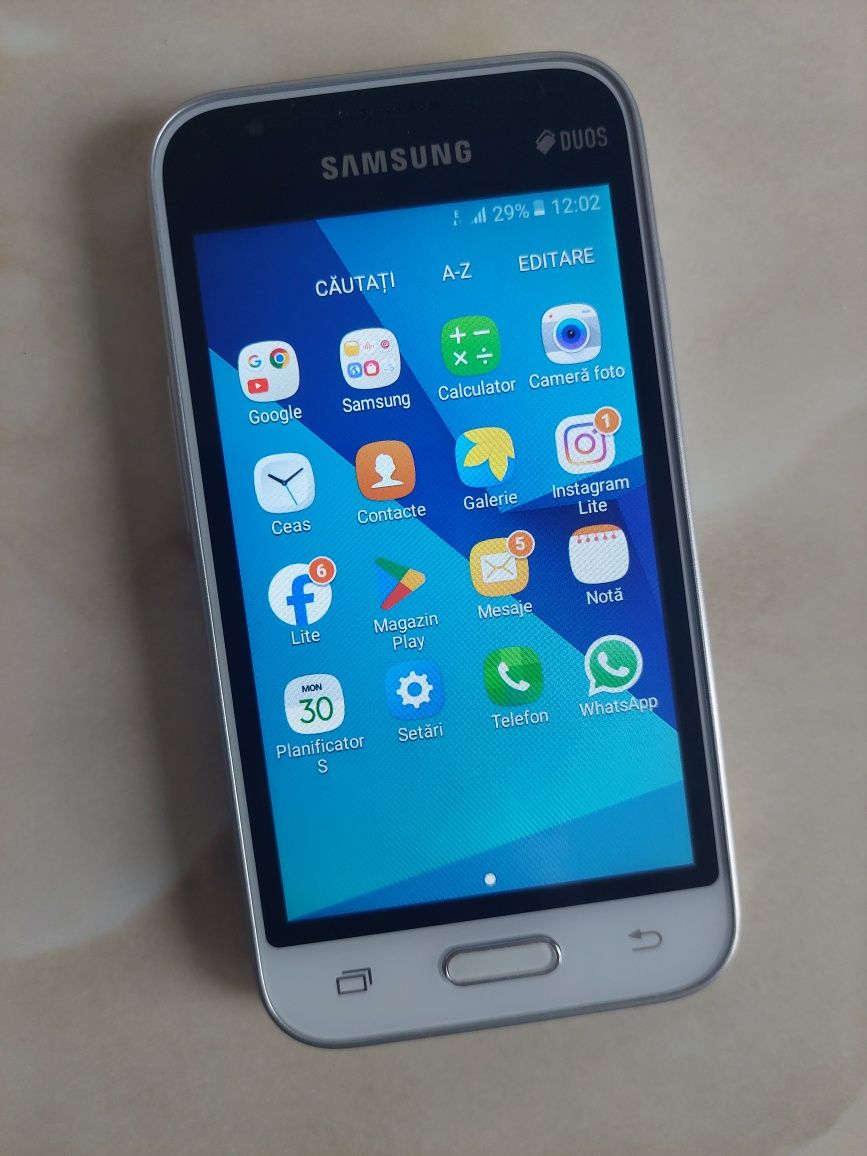 Vând Samsung Galaxy J1 mini prime, alb, impecabil fără probleme //poze