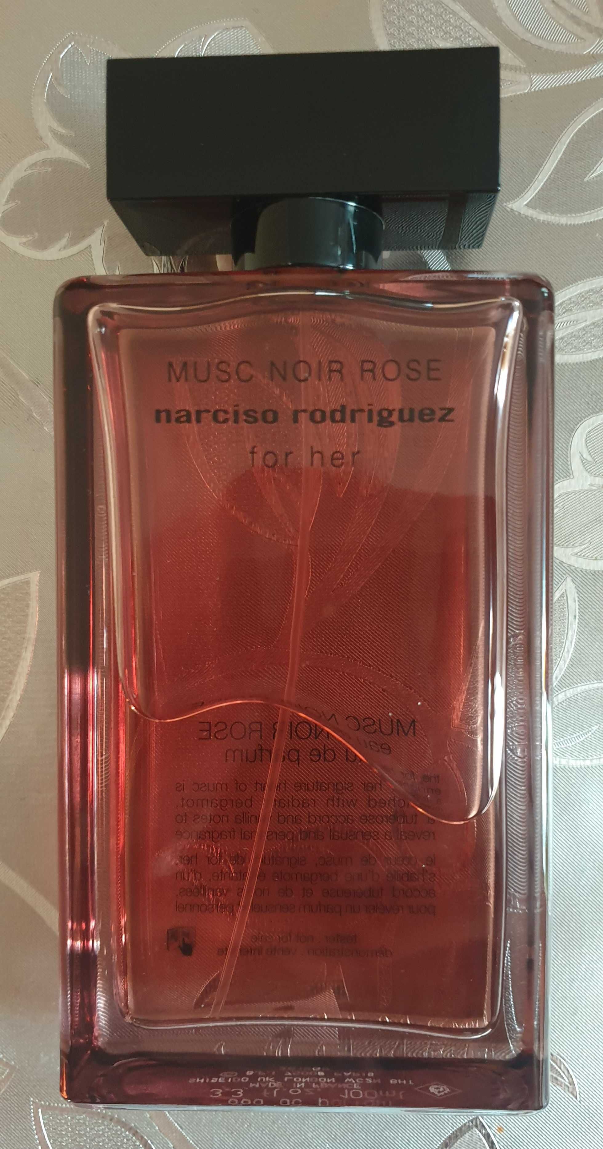 Narciso Rodriguez for her-Musc Noir Rose