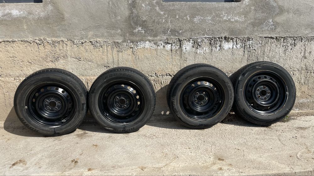 Продам шины с дисками R16 (в сборе) в хорошем состоянии