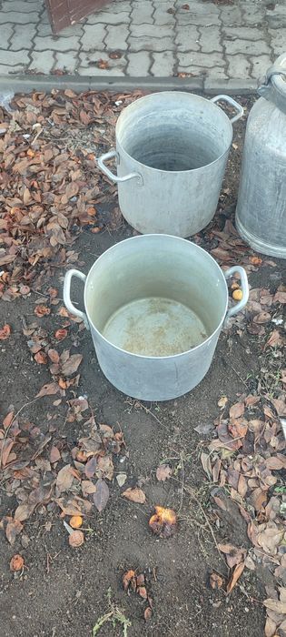 Фляги и кастрюли