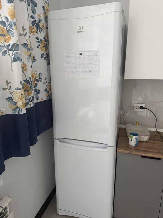 СРОЧНО продается холодильник