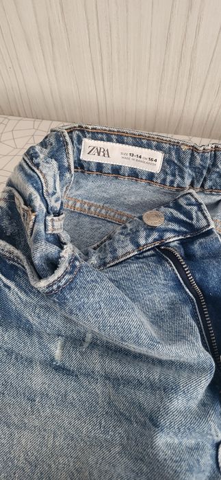 Jeans/Blugi ZARA Fete  3 perechii 90 RON