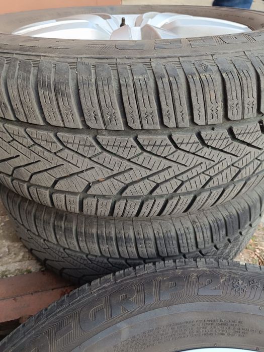 Комплект джанти 16 ки със зимни гуми 215/65/16 5x112