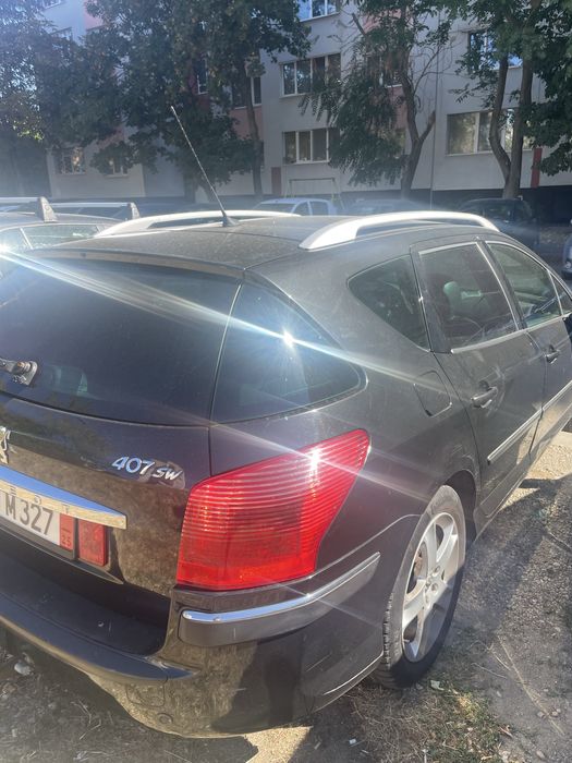 Продава се пежо 407 sw