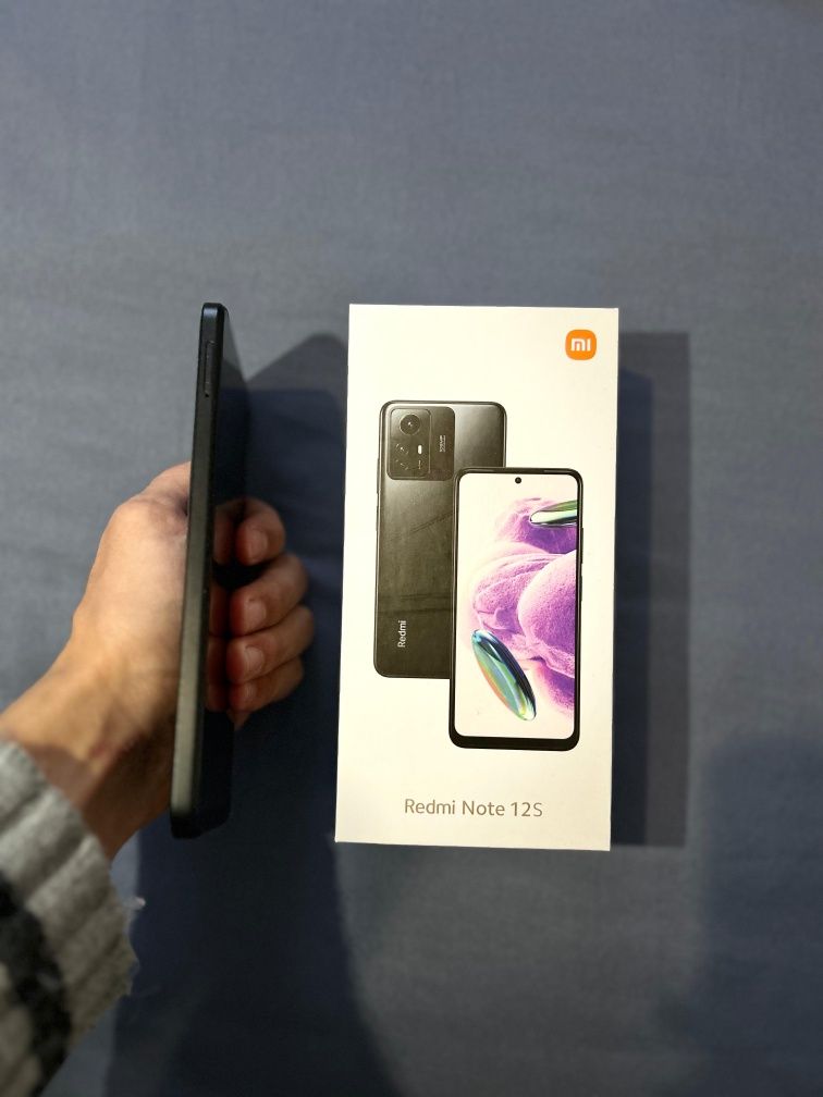В идеальном состоянии REDMI 12S  256/8+8 GB