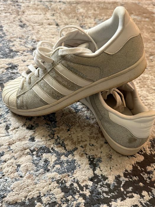 Adidas superstar