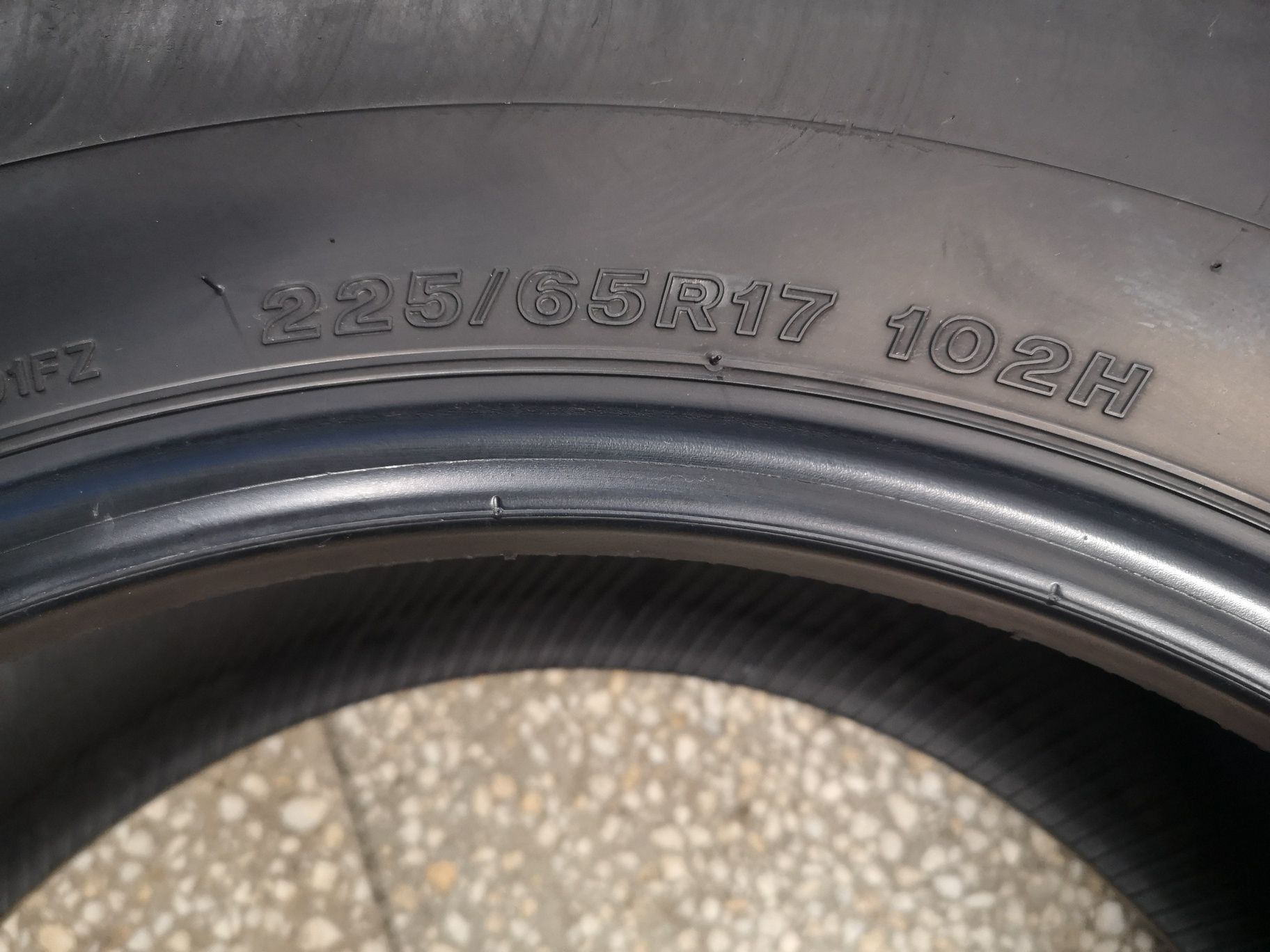 225 65 17 Bridgestone