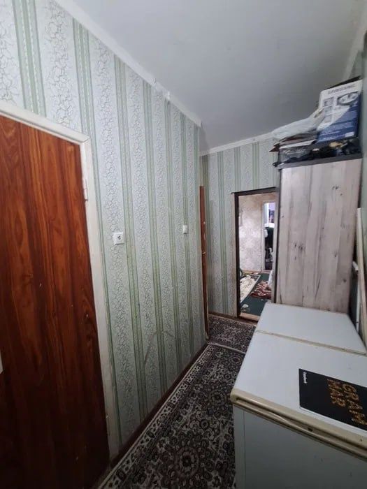 1/5/5. Спутник 16, Янгихает р-н (Сергели). Квартира 38 м². Метро 1 км.