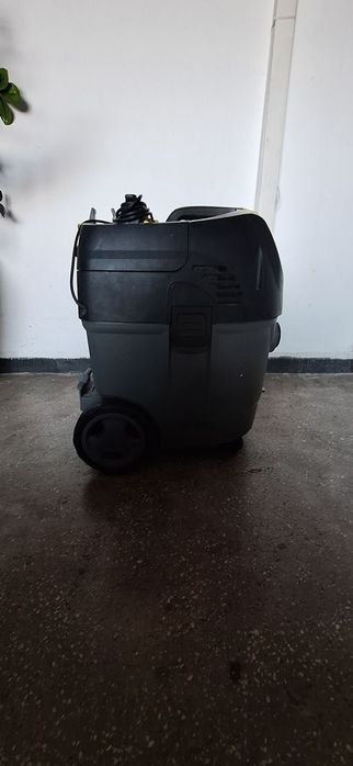 Aspirator umed-uscat Karcher NT 35/1 Ap