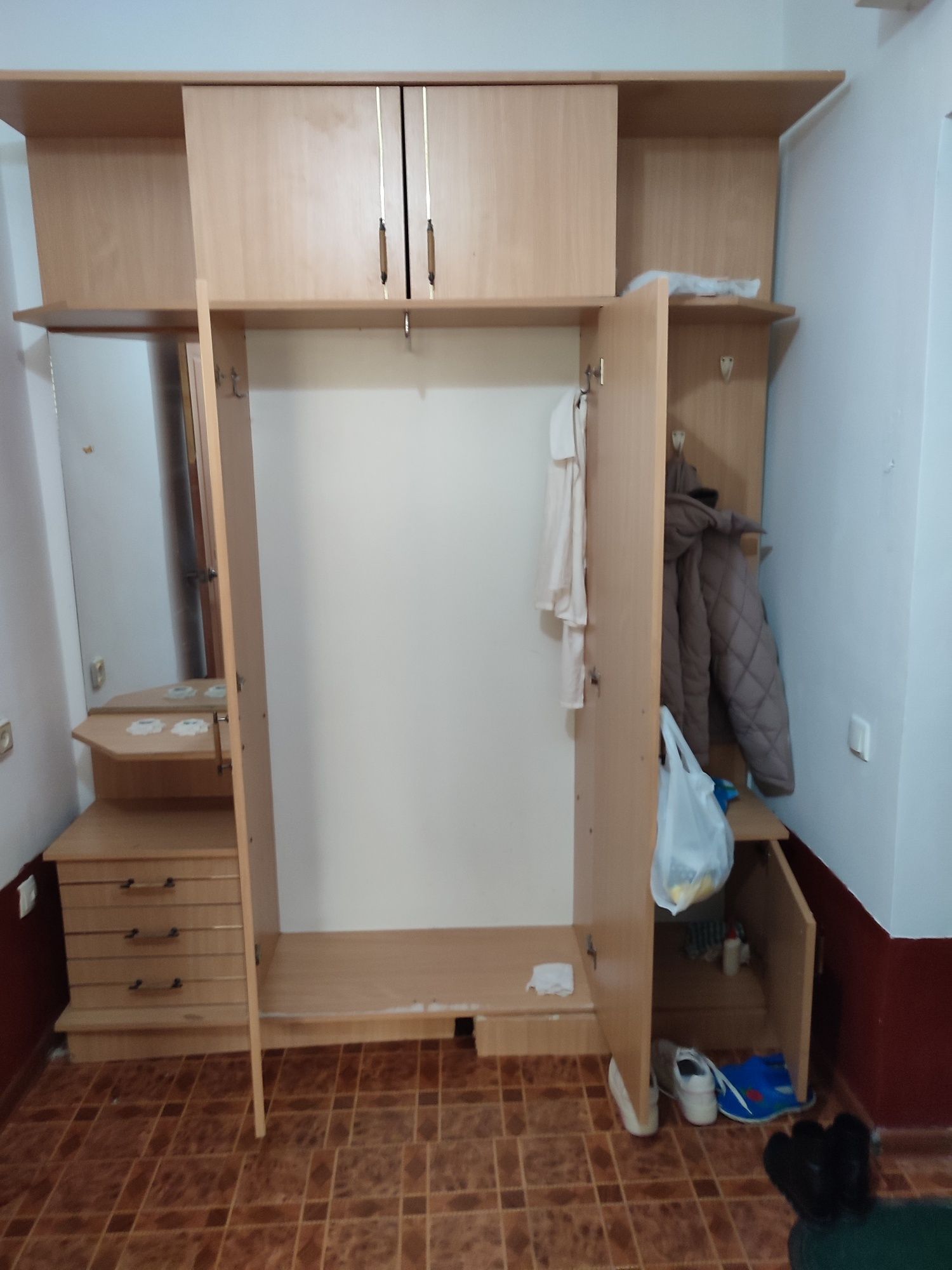 Прихожая в хорошем состоянии