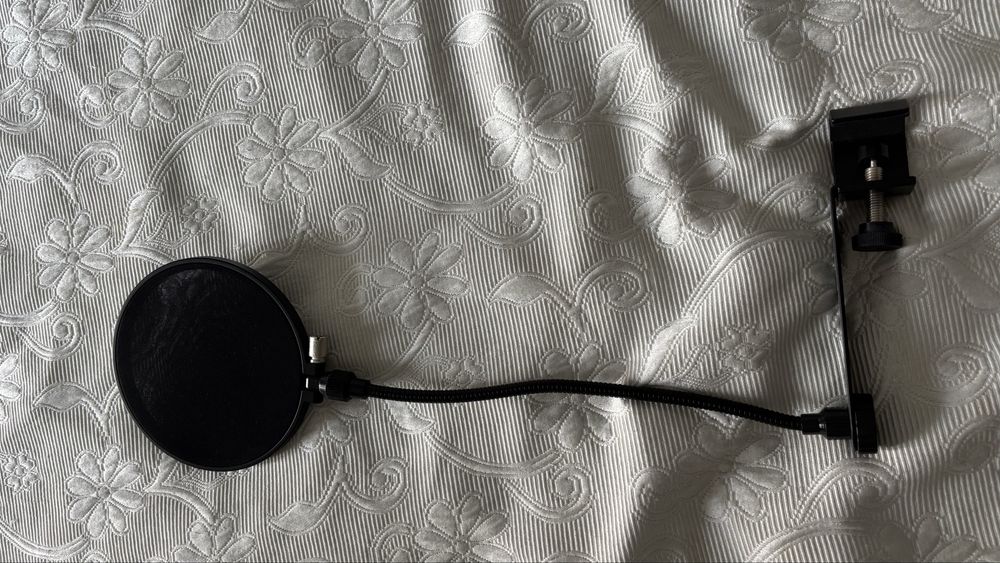 Поп-фильтр почти новый