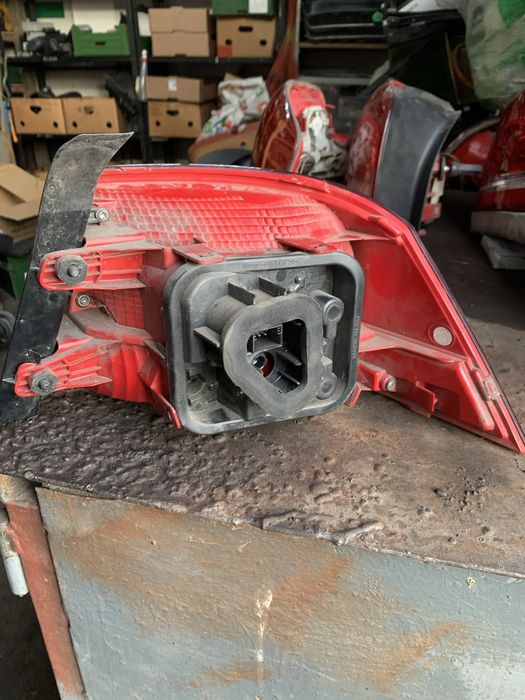 Stop,Tripla Passat B7 Sedan ,Berlina