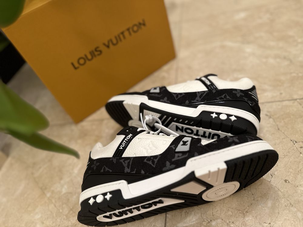 Louis Vuitton Sneaker Marimi 40-45 in stoc acum