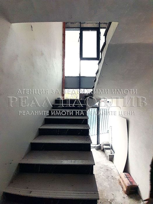 Продава се Офис в Пловдив, Кючук Париж - 180 кв.м за 2200 €/кв.м - Снимка #11