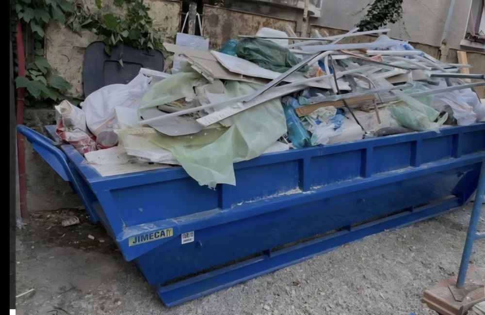 Transport moloz/ demolari/manipulanti