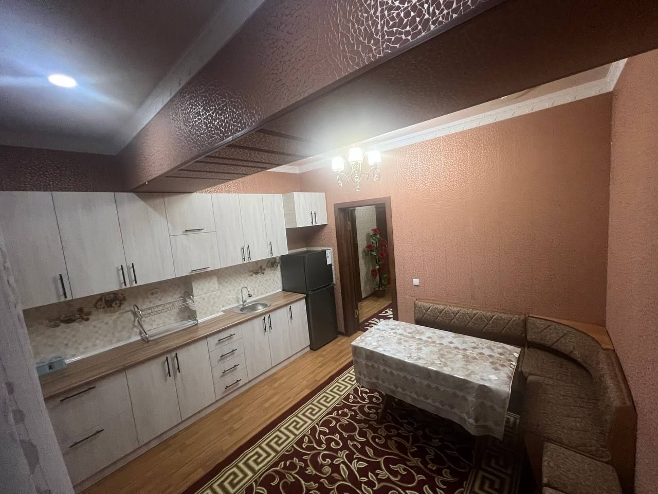 Квартира Сотилади 80кв метр жихозлари билан 2 гиштли 50.000$