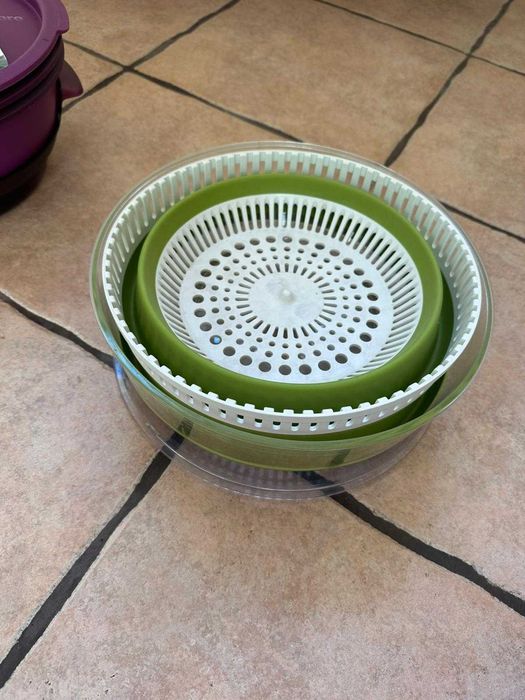 Recipient pentru spălat salata Tupperware Microgourmet