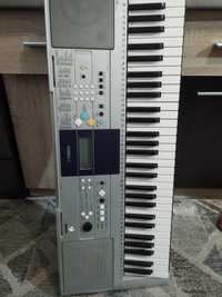 Orga - clape Yamaha psr E 323 funcțională.
