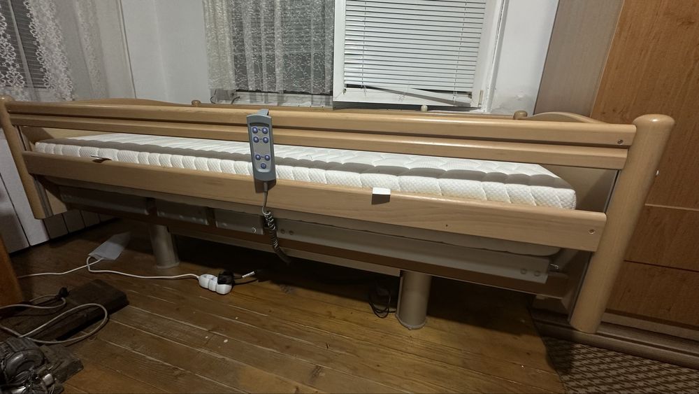 Електрически отропедично болнично легло