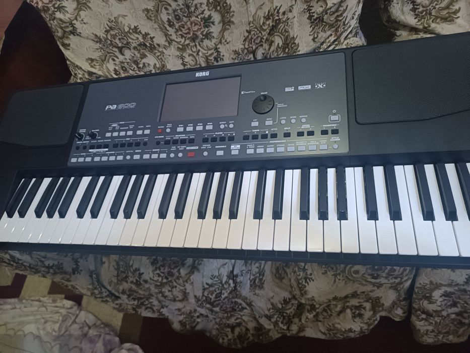 KORG pa 600 sotiladi