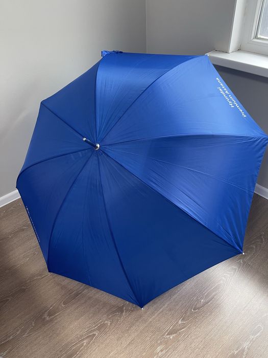 Продам новый большой зонт
