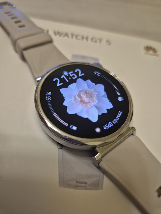 Смарт часовник Huawei watch GT 5