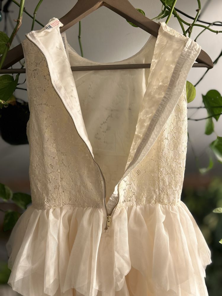 Rochita H&M crem
